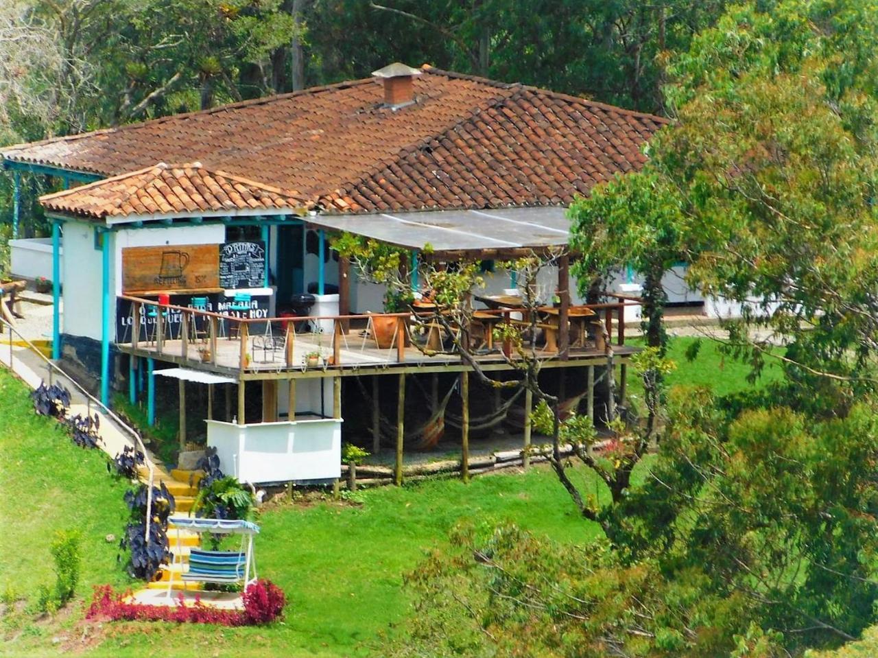 Bacoa Hostel Guatapé Exteriér fotografie